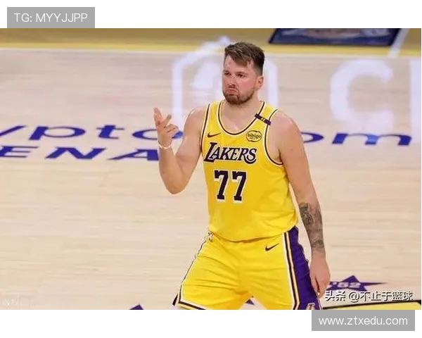 卢卡东契奇引领新生代篮球风潮展现全能球场统治力 卢卡东契奇引领新生代篮球风潮展现全能球场统治力