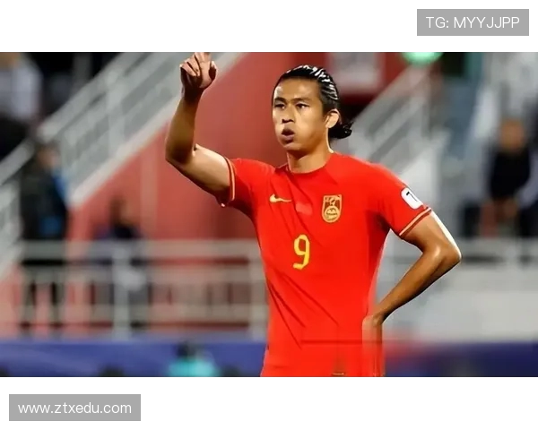 国家队备战世界杯集训强度提升球员身体状态与战术磨合备受关注 国家队备战世界杯集训强度提升球员身体状态与战术磨合备受关注